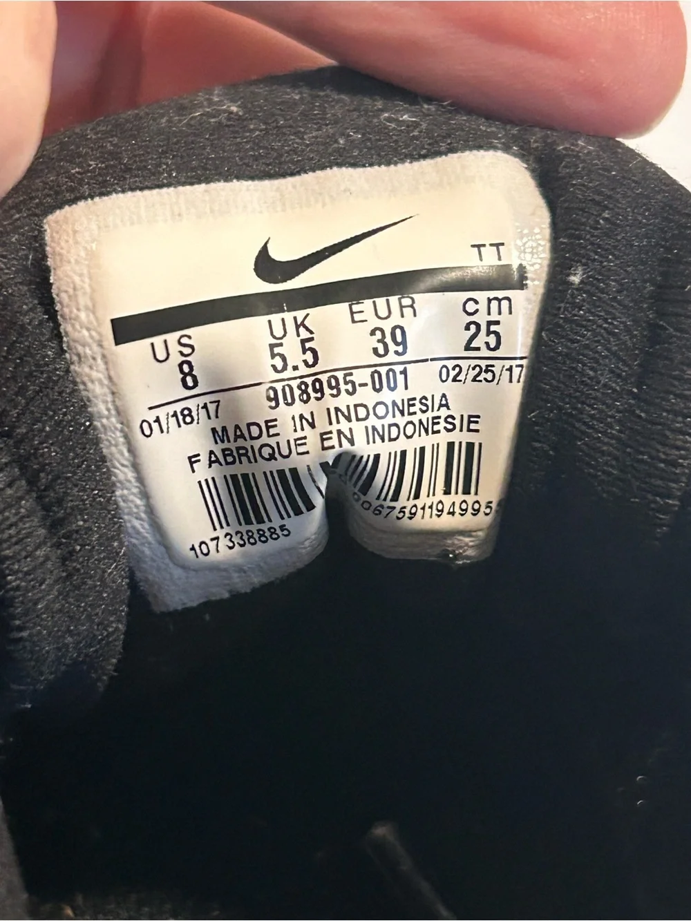 Nike Men’s Black and White Knit Training Sneakers